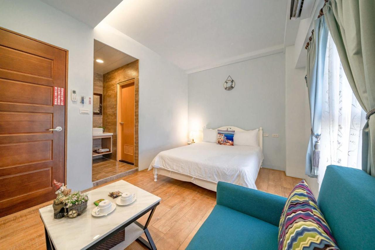 ออโรร่า คาสเซิล Guest House หลัวตง ภายนอก รูปภาพ